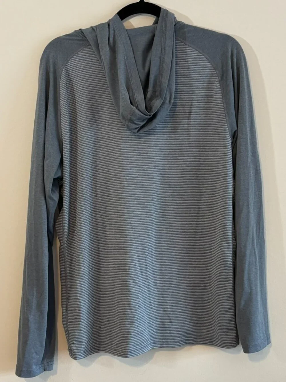 Nike Dri-Fit Hooded Long Sleeve Shirt Striped Gray L
